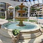 Royal Sun 公寓 阳光海滩