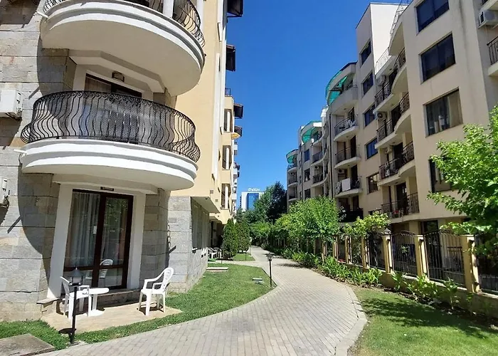 Royal Sun Apartament *